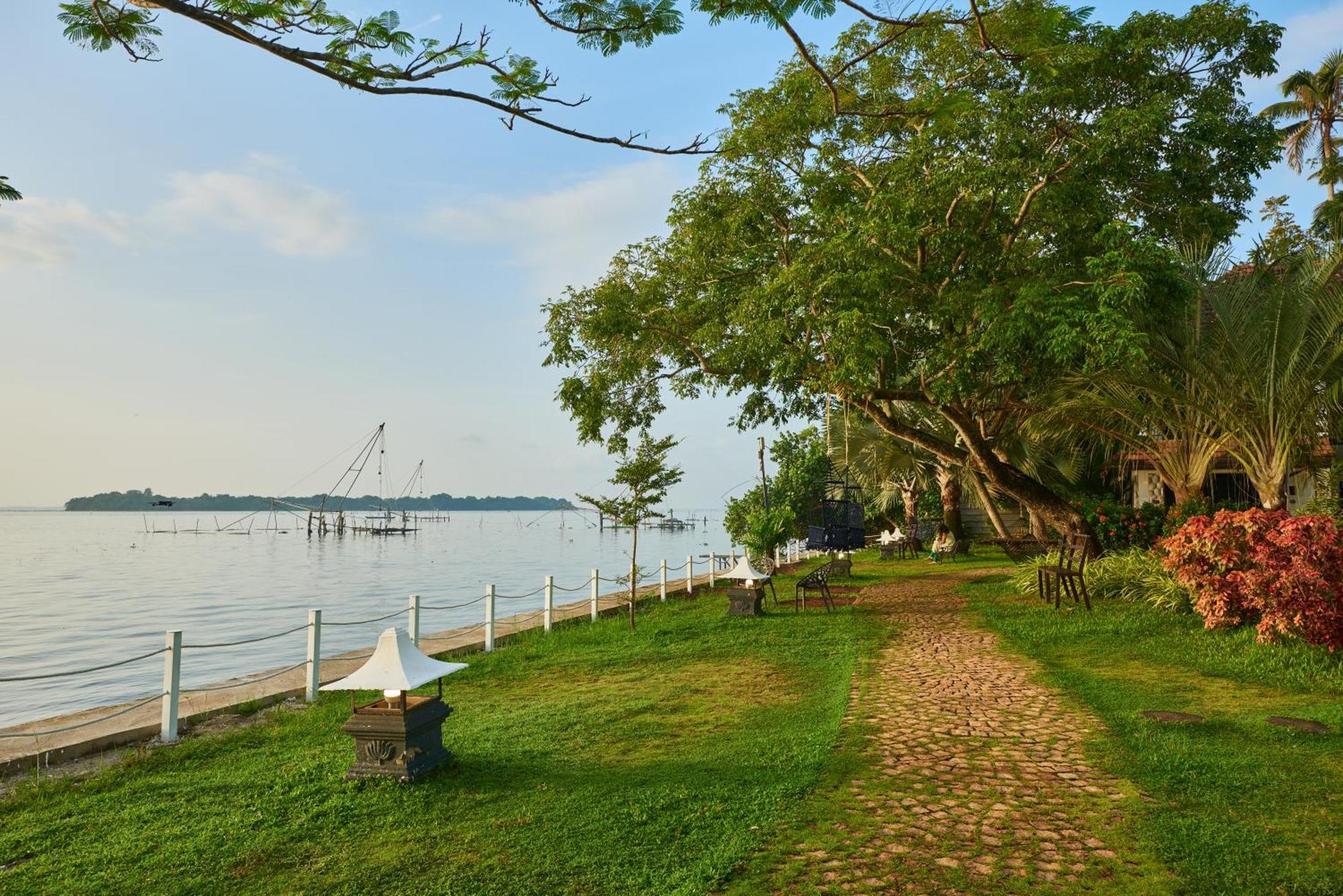 Deshadan Backwater Resort - The Best Sunrise View Alappuzha Buitenkant foto