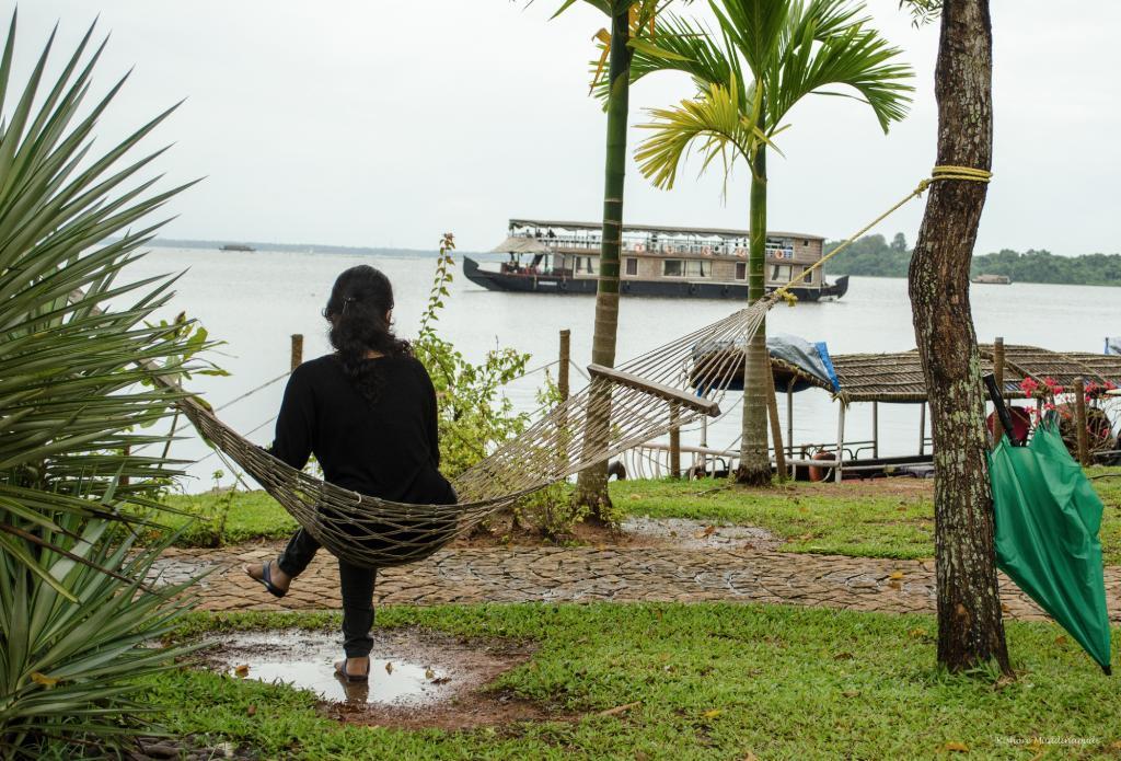 Deshadan Backwater Resort - The Best Sunrise View Alappuzha Buitenkant foto