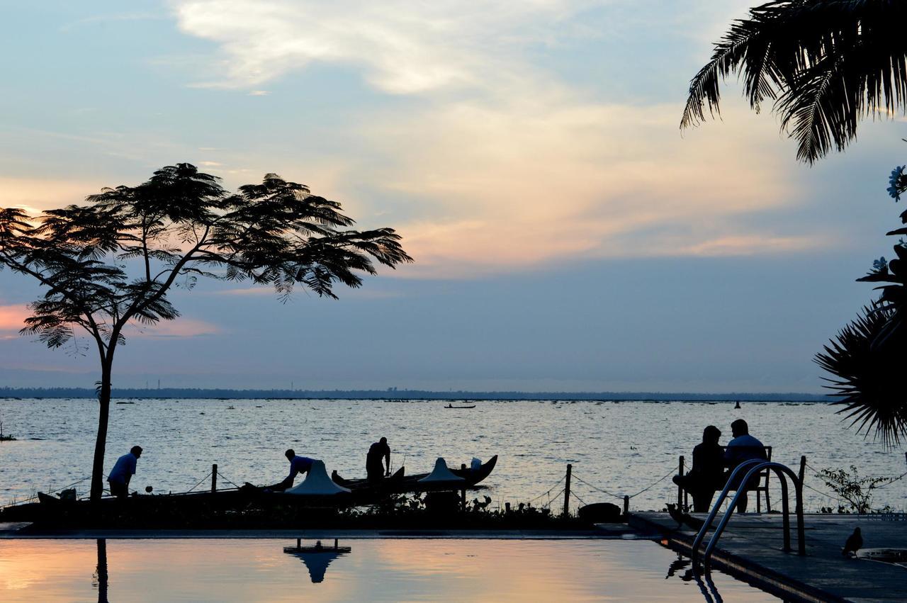 Deshadan Backwater Resort - The Best Sunrise View Alappuzha Buitenkant foto
