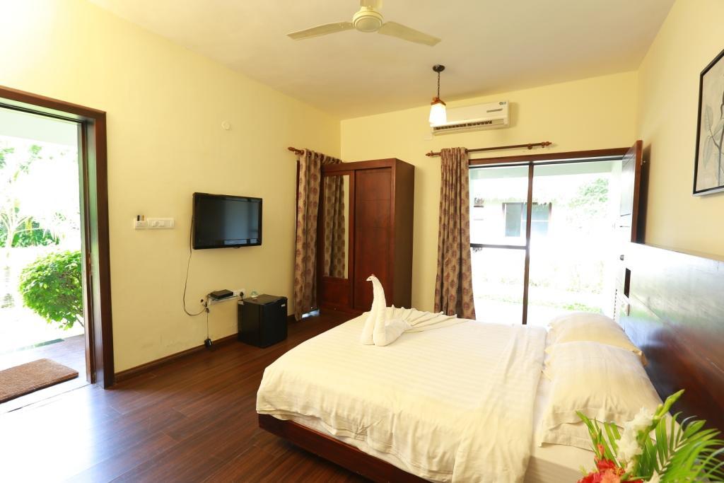 Deshadan Backwater Resort - The Best Sunrise View Alappuzha Buitenkant foto